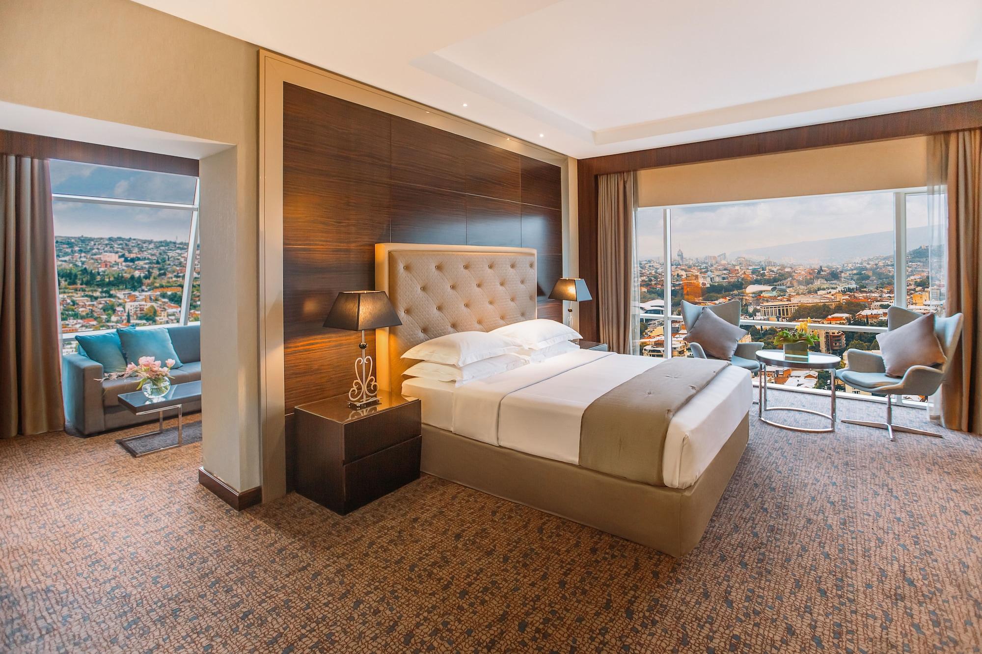 The Biltmore Tbilisi Hotel Exterior foto Suite
