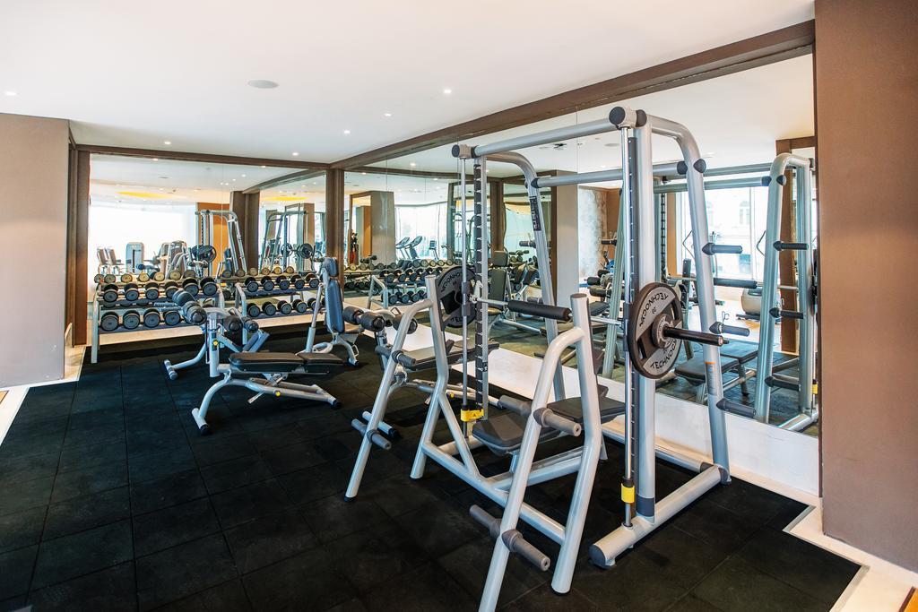 The Biltmore Tbilisi Hotel Exterior foto The gym at the hotel