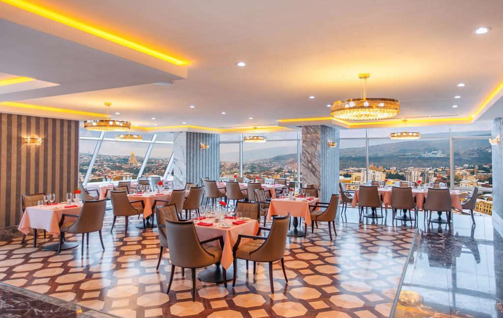 The Biltmore Tbilisi Hotel Exterior foto The restaurant