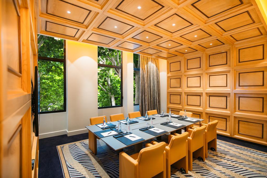 The Biltmore Tbilisi Hotel Exterior foto Meeting room