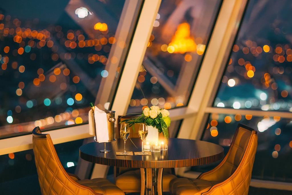 The Biltmore Tbilisi Hotel Exterior foto The 360° Lounge