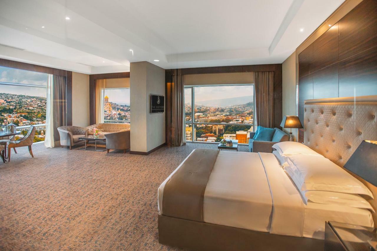 The Biltmore Tbilisi Hotel Exterior foto Suite