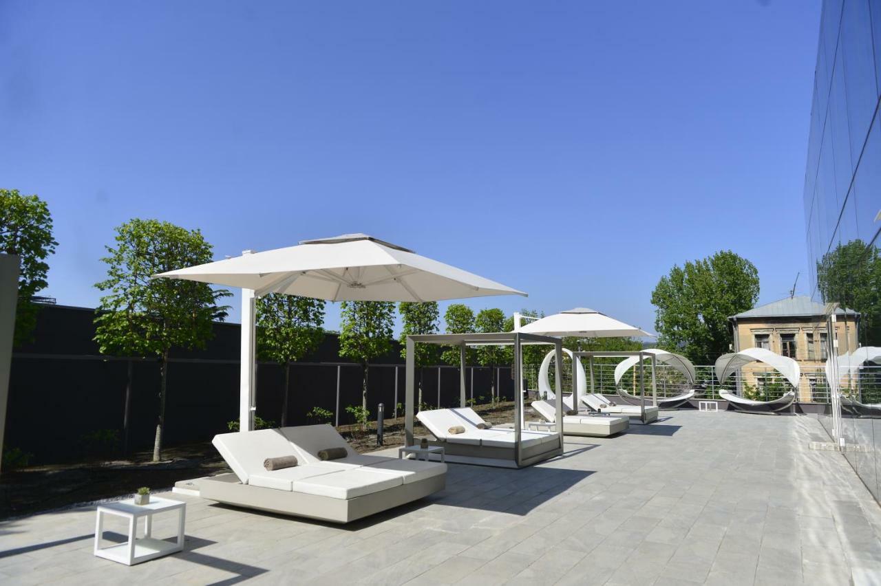 The Biltmore Tbilisi Hotel Exterior foto The rooftop terrace